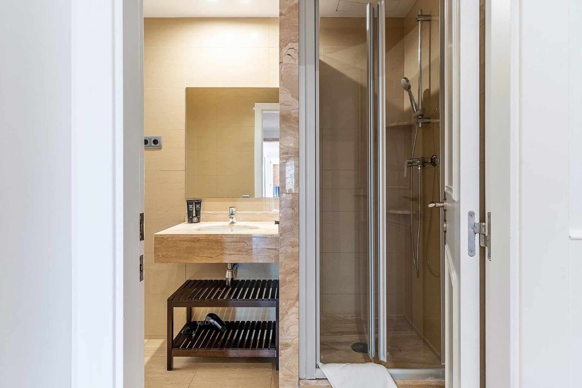 Enjoybcn Fira Apartment Барселона Екстер'єр фото